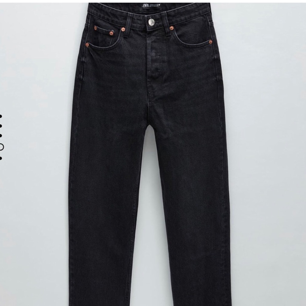 ZARA Hi-rise Straight Leg Jeans